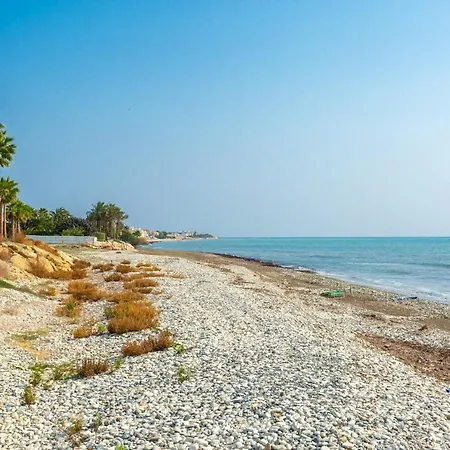 Faros Vila Larnaca